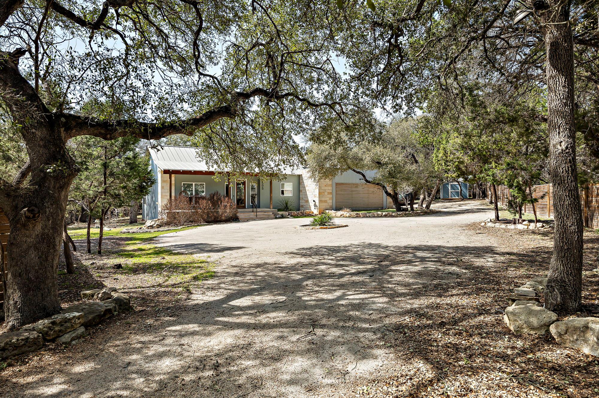 Image 4 of 40 For 805a Gallagher Dr