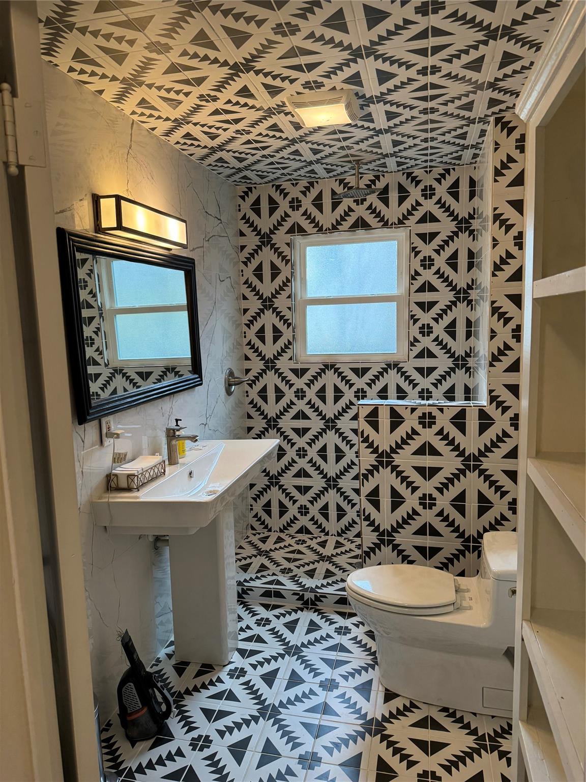 Image 7 of 14 For 1308 Navasota St