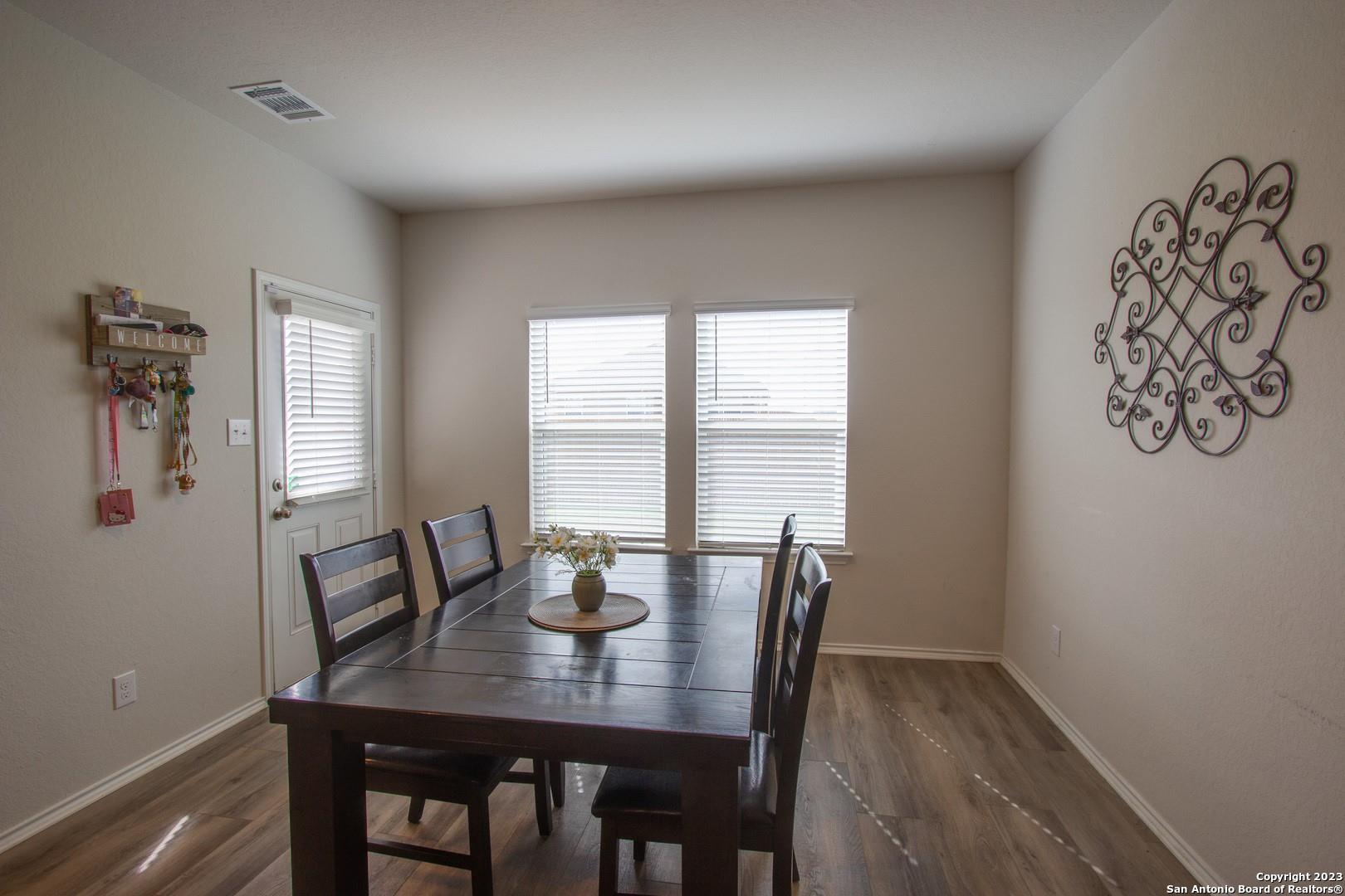 Image 6 of 35 For 2946 Wolfcreek Dr