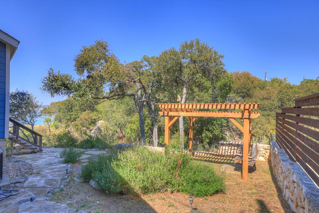 Image 29 of 40 For 925 & 913 Glenn Dr