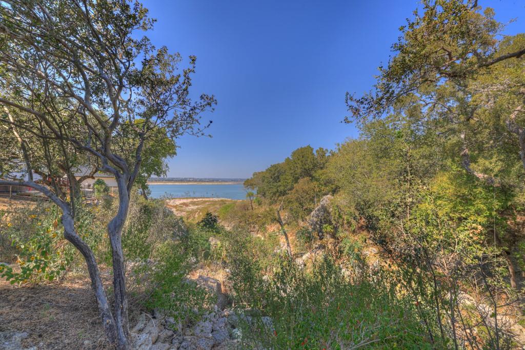 Image 33 of 40 For 925 & 913 Glenn Dr