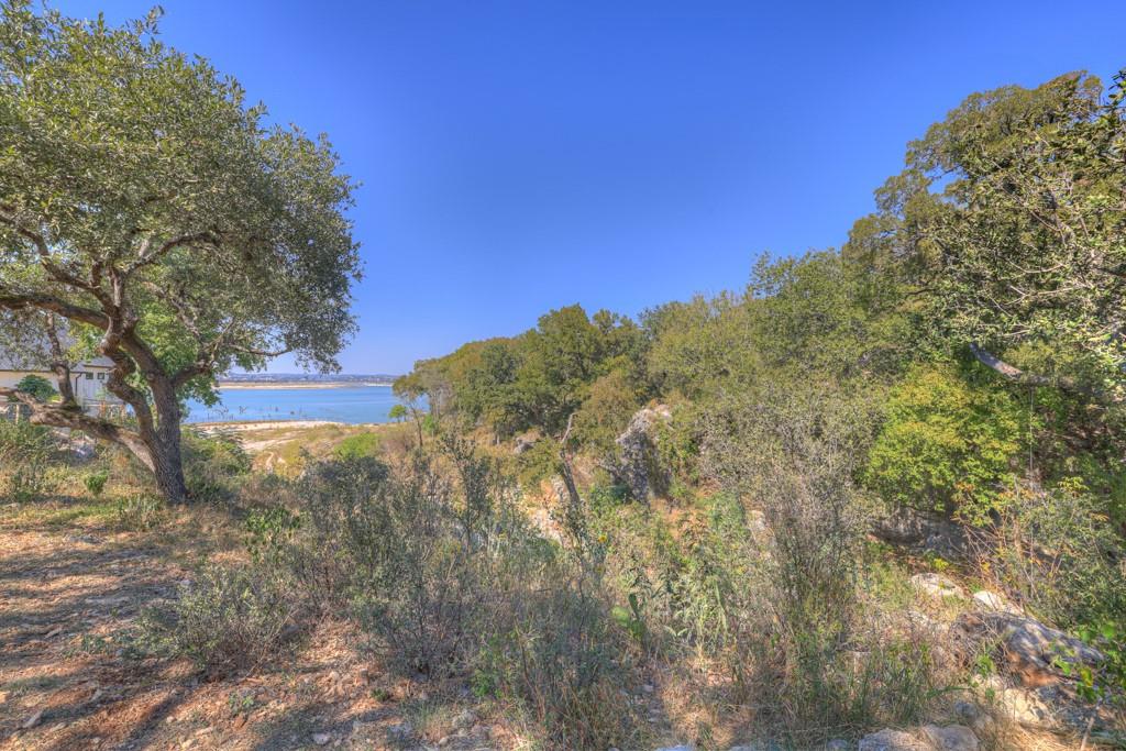 Image 36 of 40 For 925 & 913 Glenn Dr