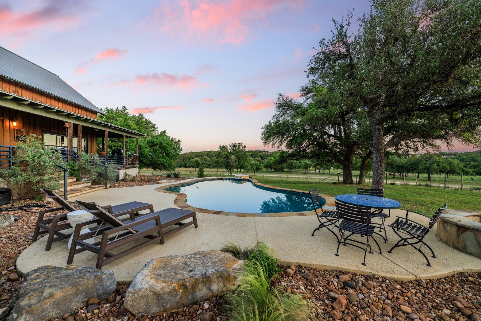Image 12 of 40 For 110 Clear Pond Ct