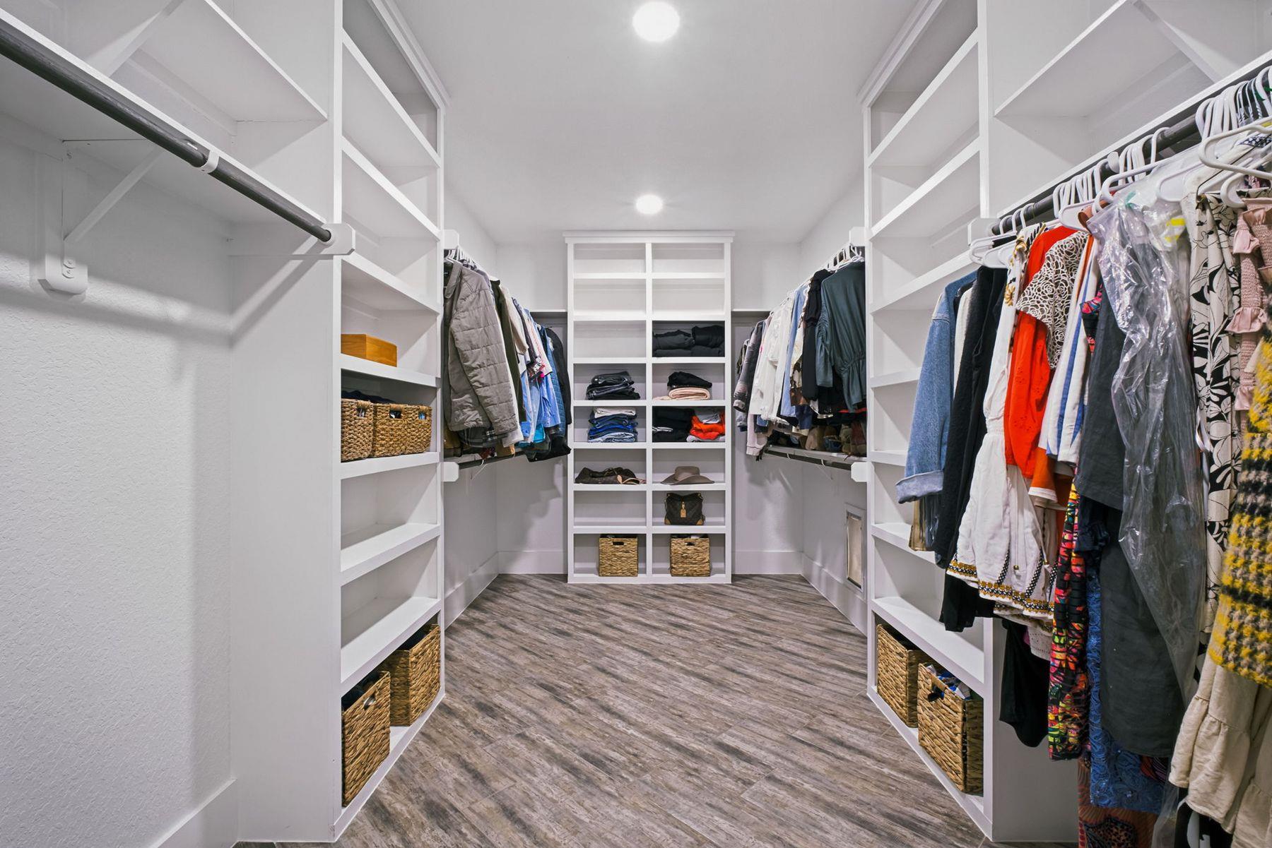 Image 20 of 40 For 967 Belle Oaks Blvd Blvd