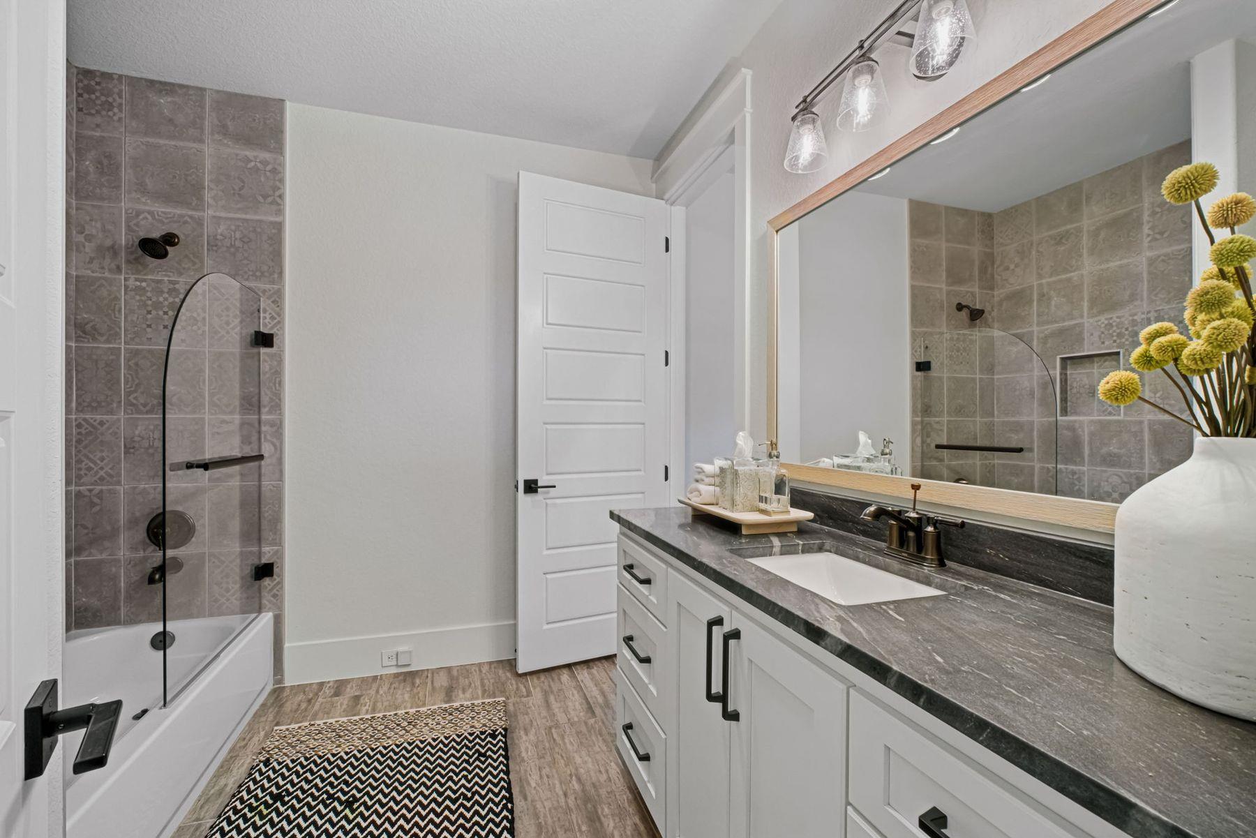 Image 23 of 40 For 967 Belle Oaks Blvd Blvd