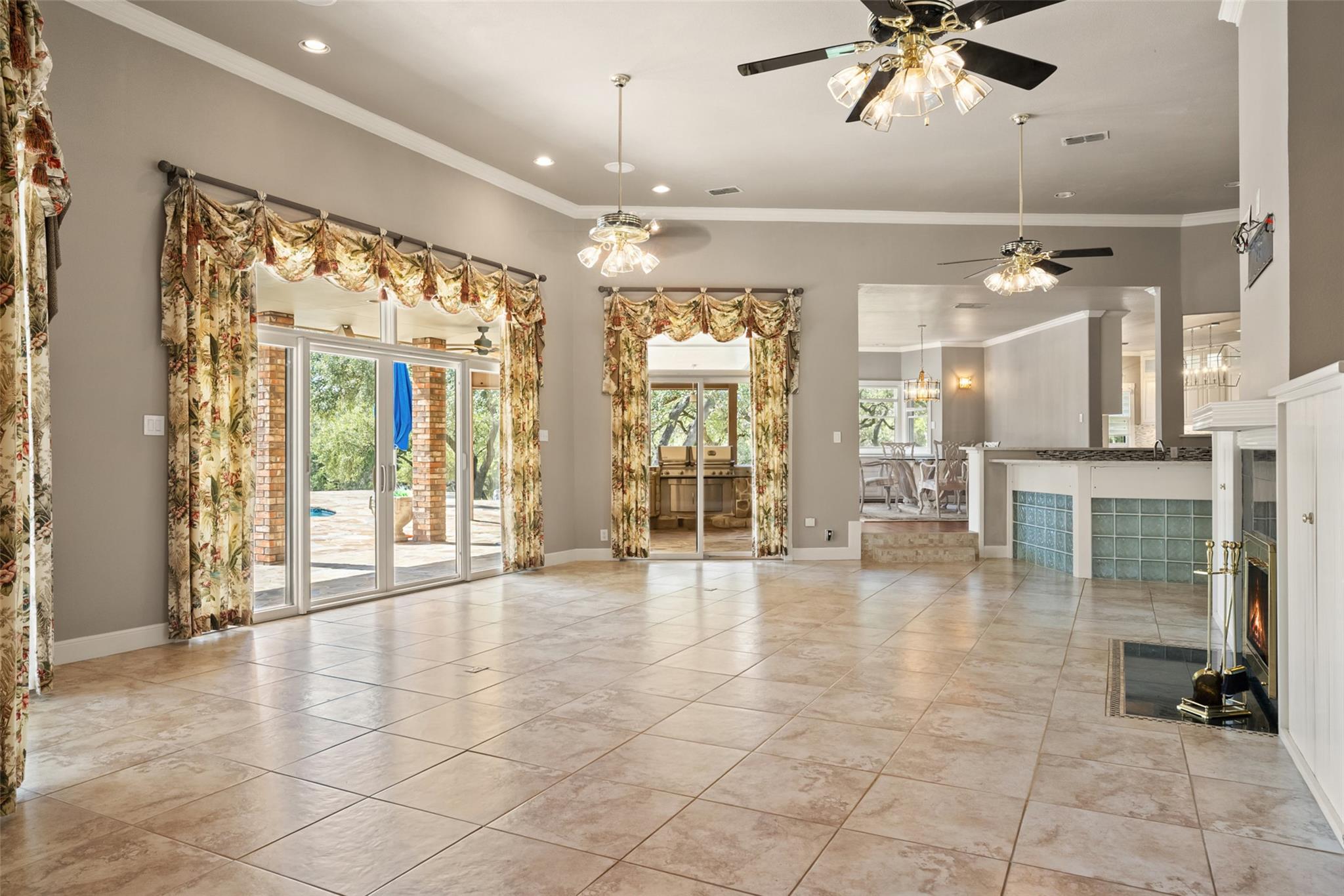 Image 27 of 40 For 1071 Fieldstone Dr