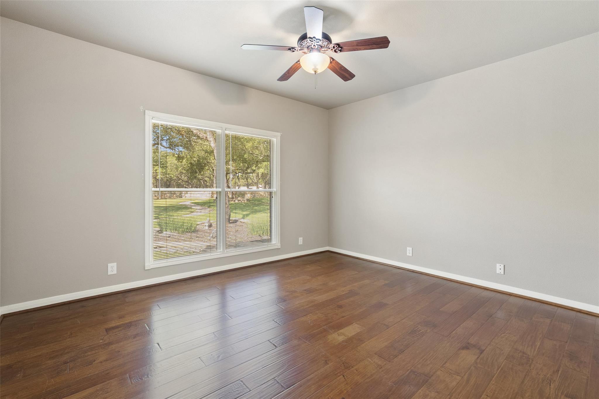 Image 33 of 40 For 1071 Fieldstone Dr