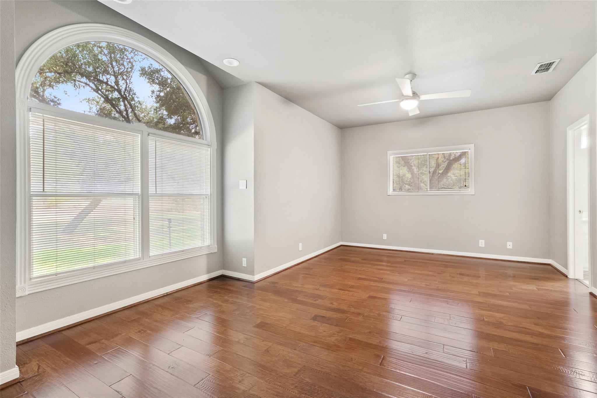 Image 35 of 40 For 1071 Fieldstone Dr