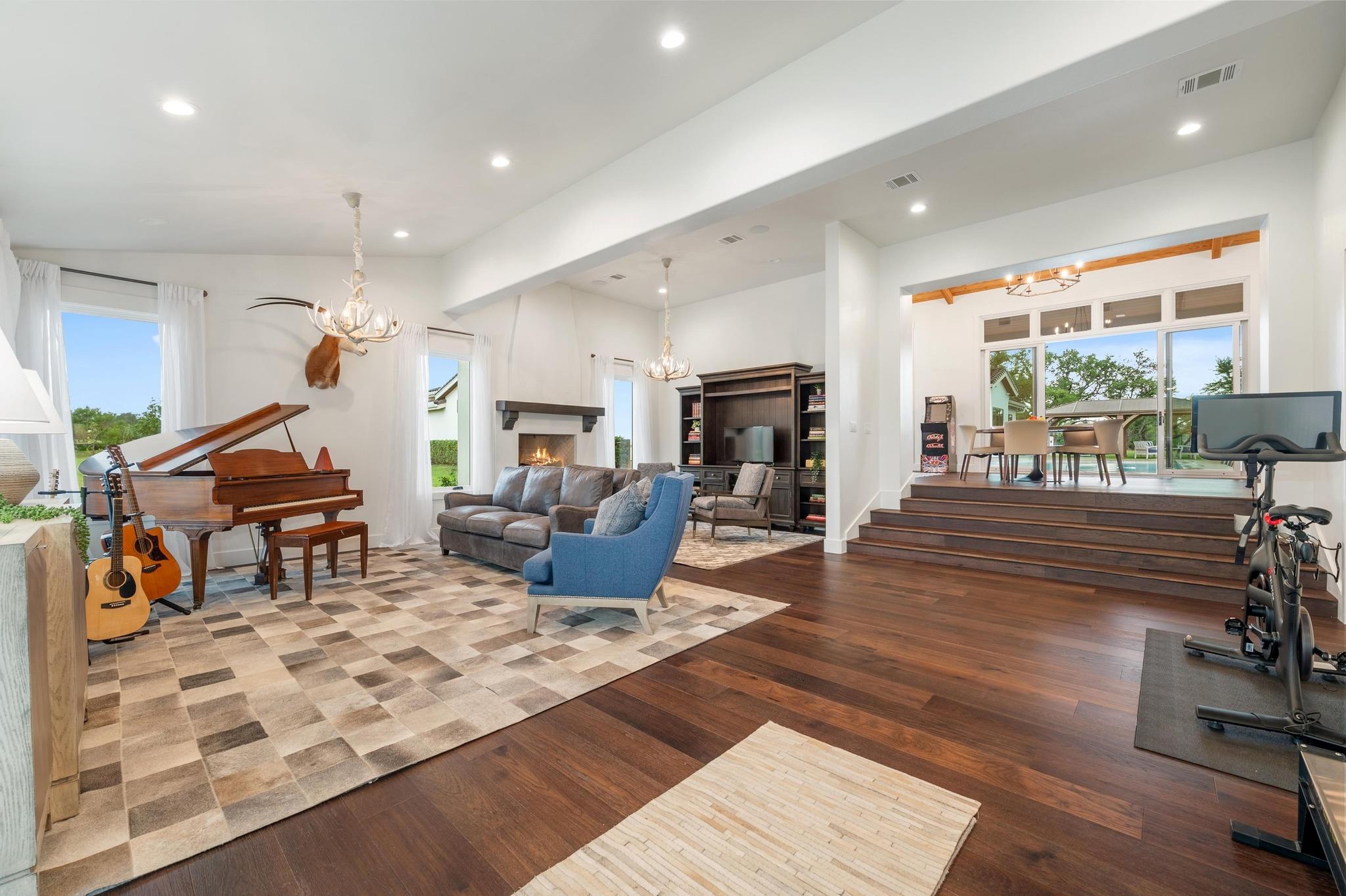 Image 27 of 36 For 242 Winning Colors