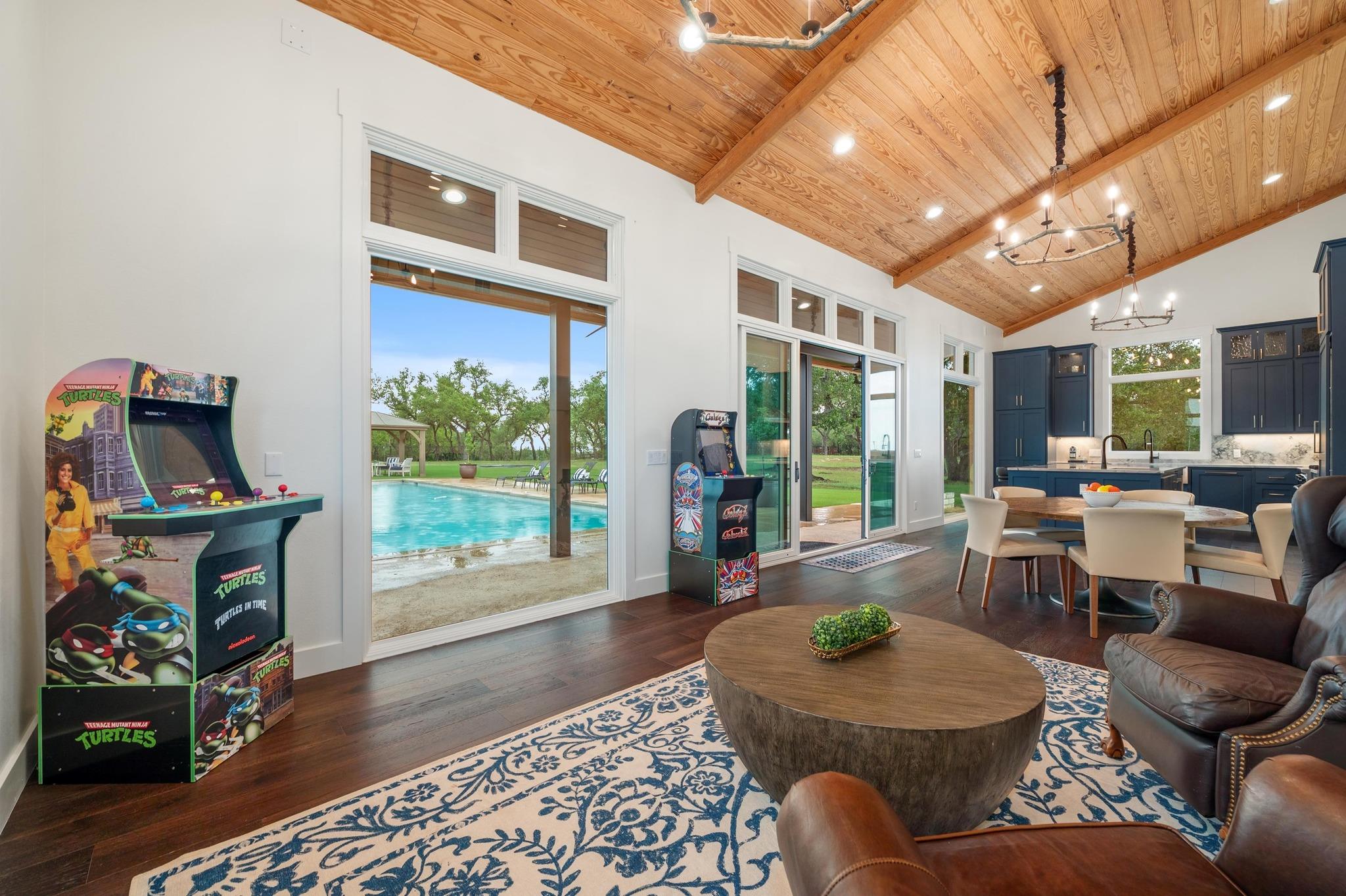 Image 28 of 36 For 242 Winning Colors