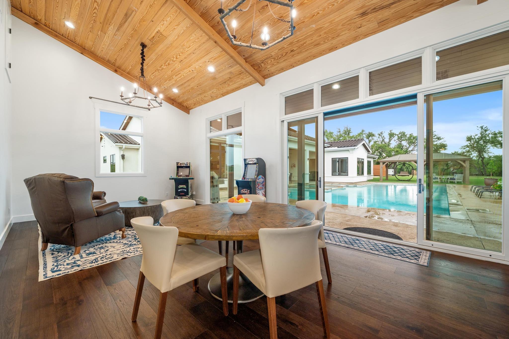 Image 29 of 36 For 242 Winning Colors