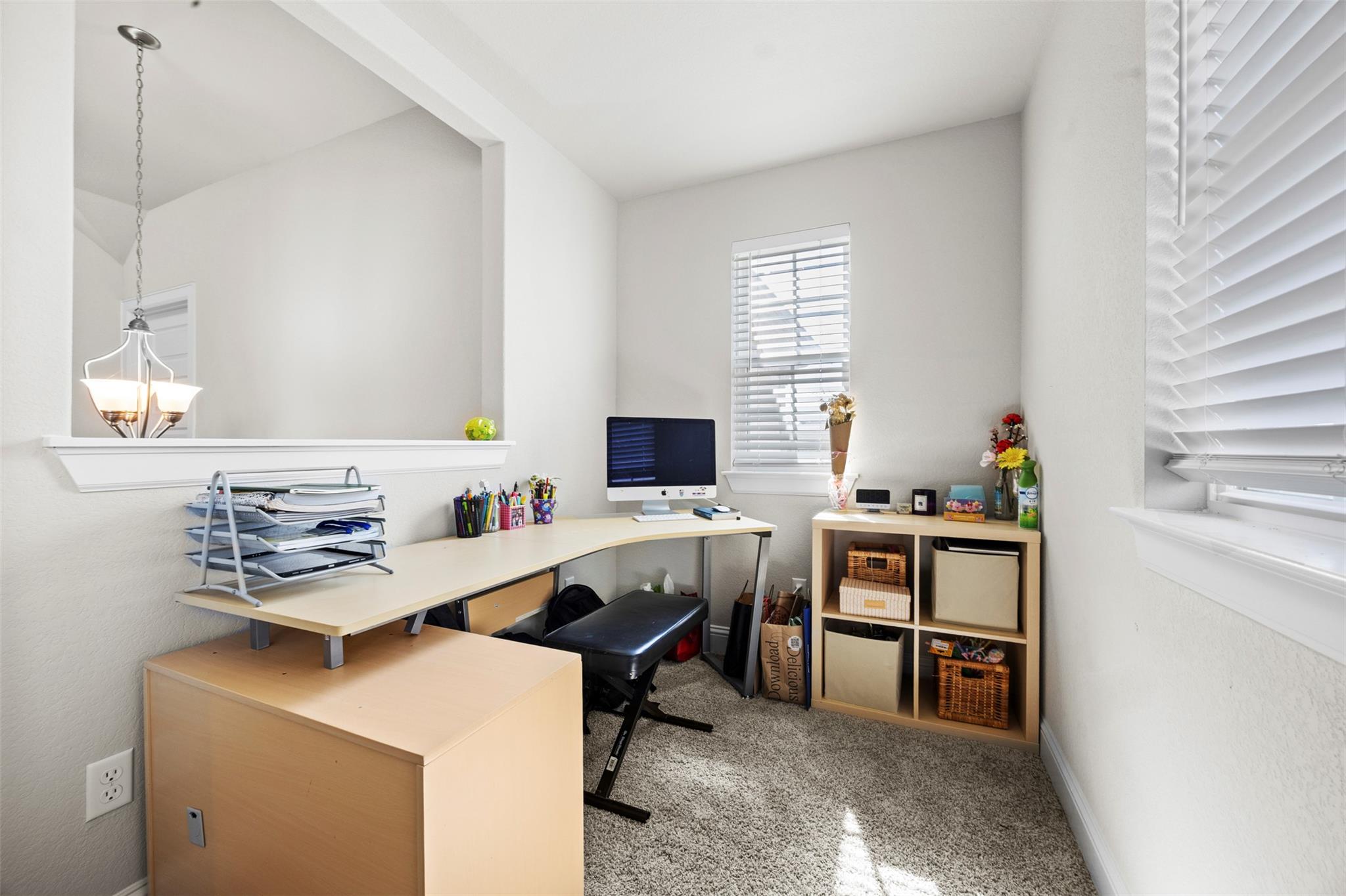 Image 20 of 26 For 5728 Toscana Trce