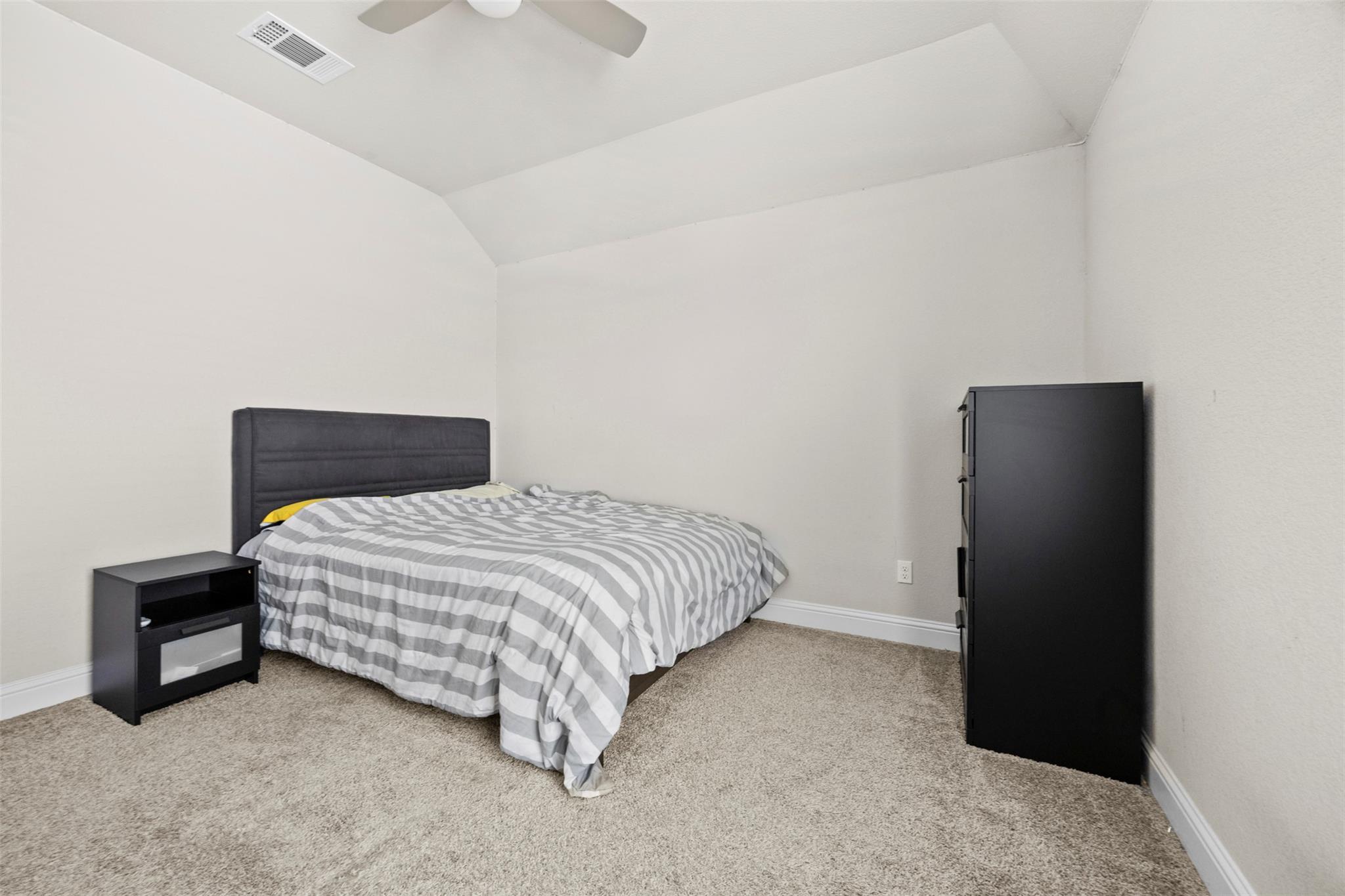 Image 23 of 26 For 5728 Toscana Trce