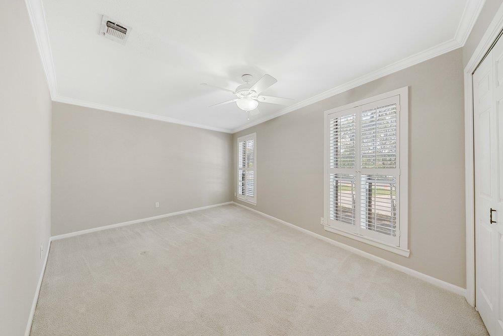 Image 15 of 31 For 201 Ellwood St 111