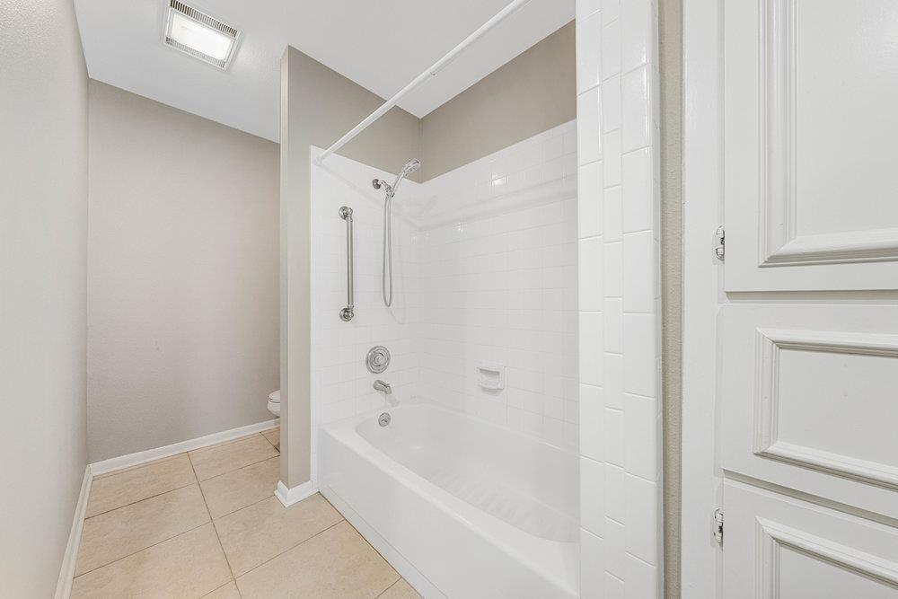 Image 18 of 31 For 201 Ellwood St 111