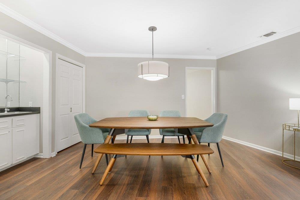 Image 5 of 31 For 201 Ellwood St 111