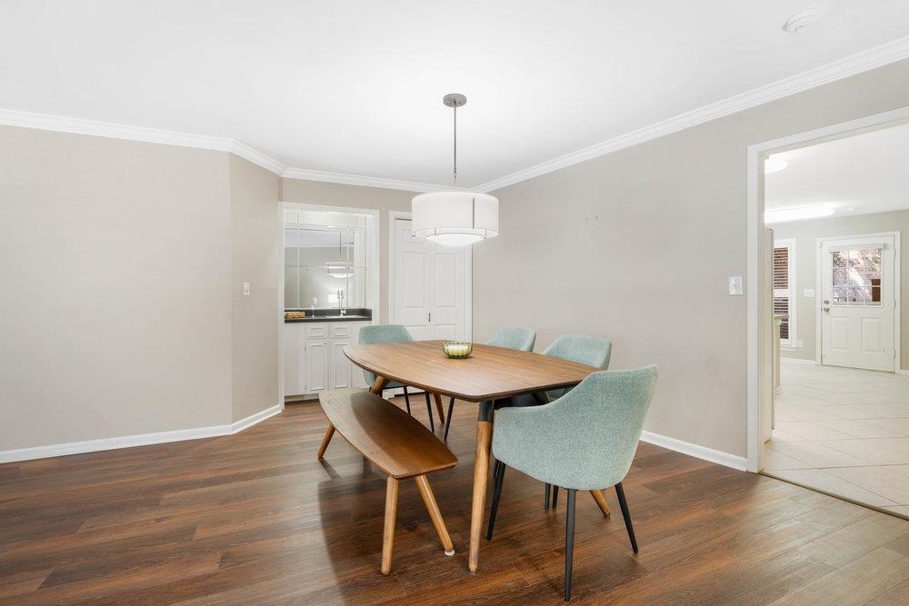 Image 6 of 31 For 201 Ellwood St 111