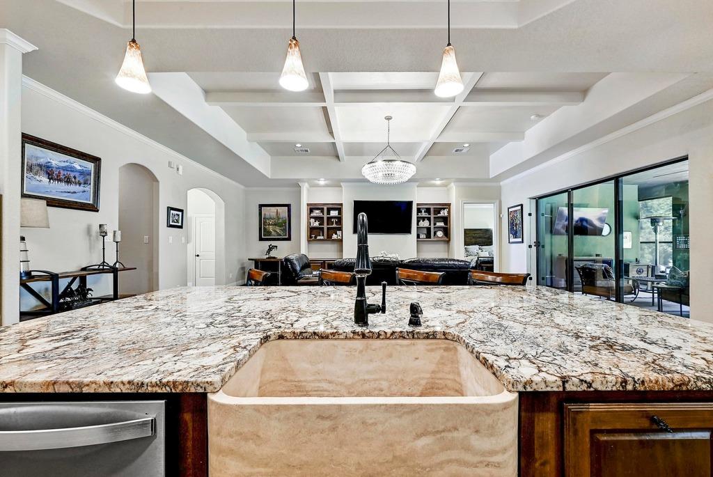 Image 12 of 39 For 118 John Bird