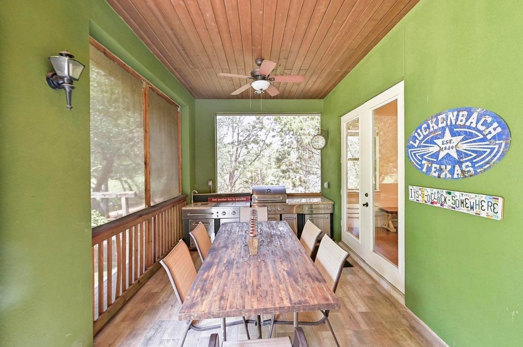 Image 17 of 39 For 118 John Bird