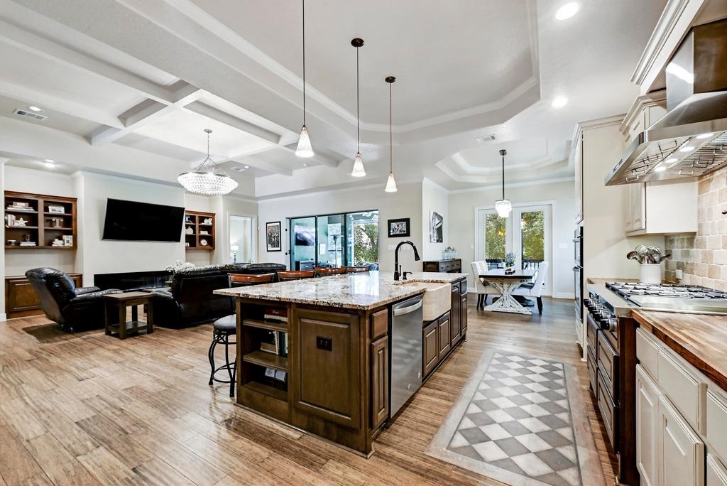 Image 38 of 39 For 118 John Bird