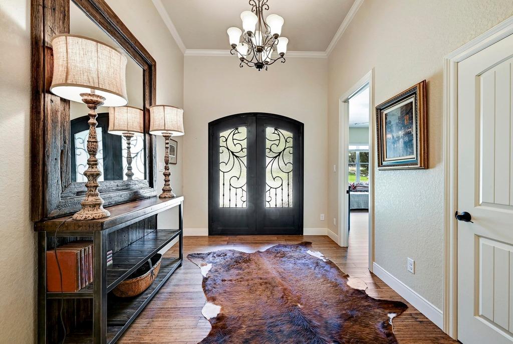 Image 5 of 39 For 118 John Bird