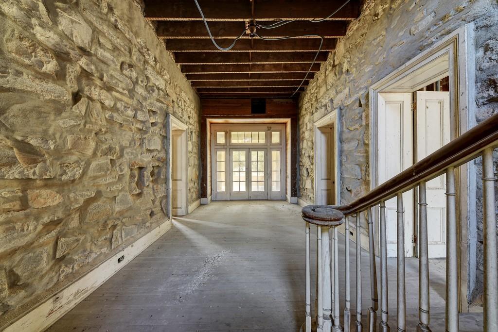 Image 16 of 40 For 6887 Von Ormy Rd