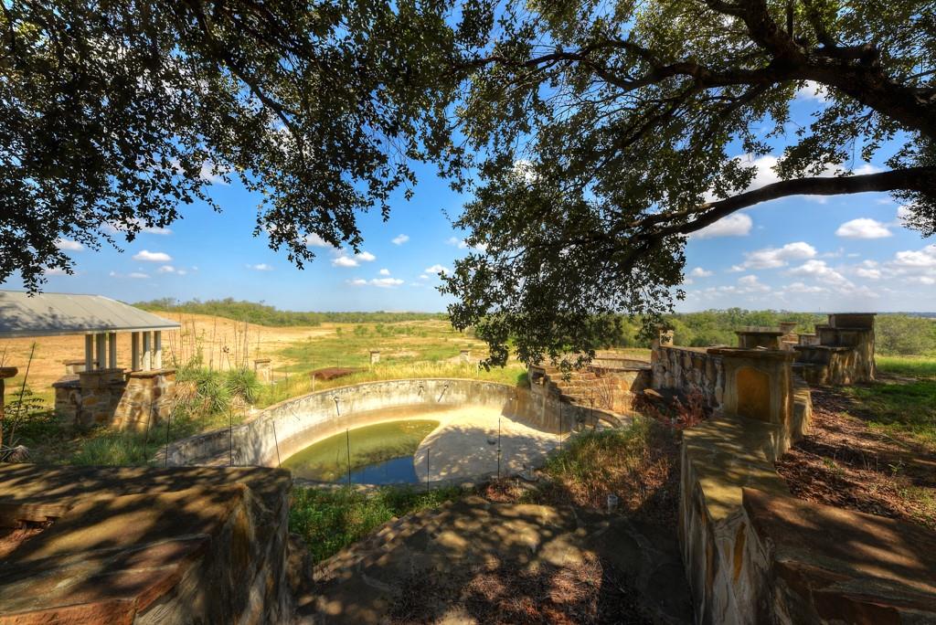 Image 28 of 40 For 6887 Von Ormy Rd