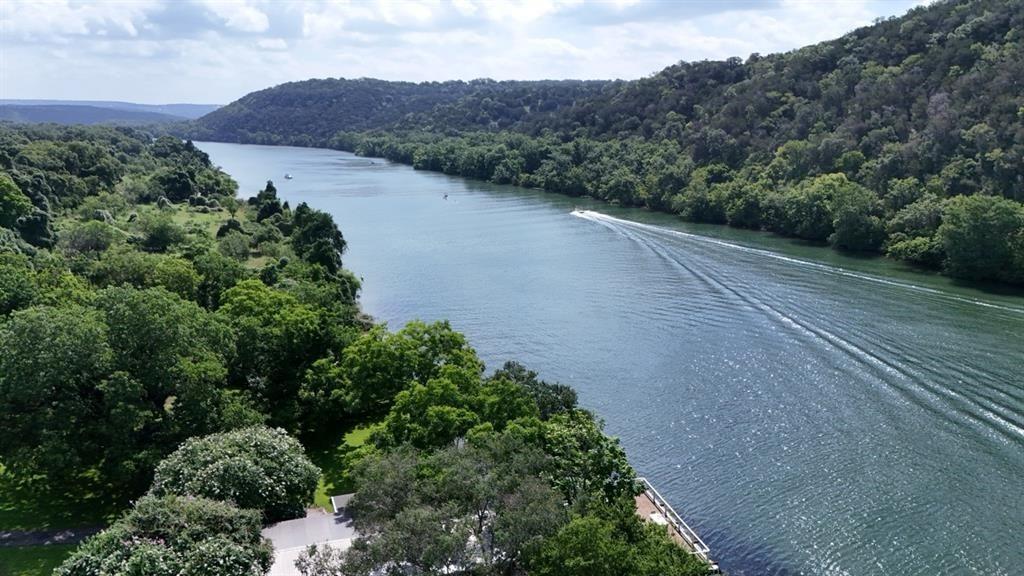 Image 32 of 37 For 2116 University Club Dr.