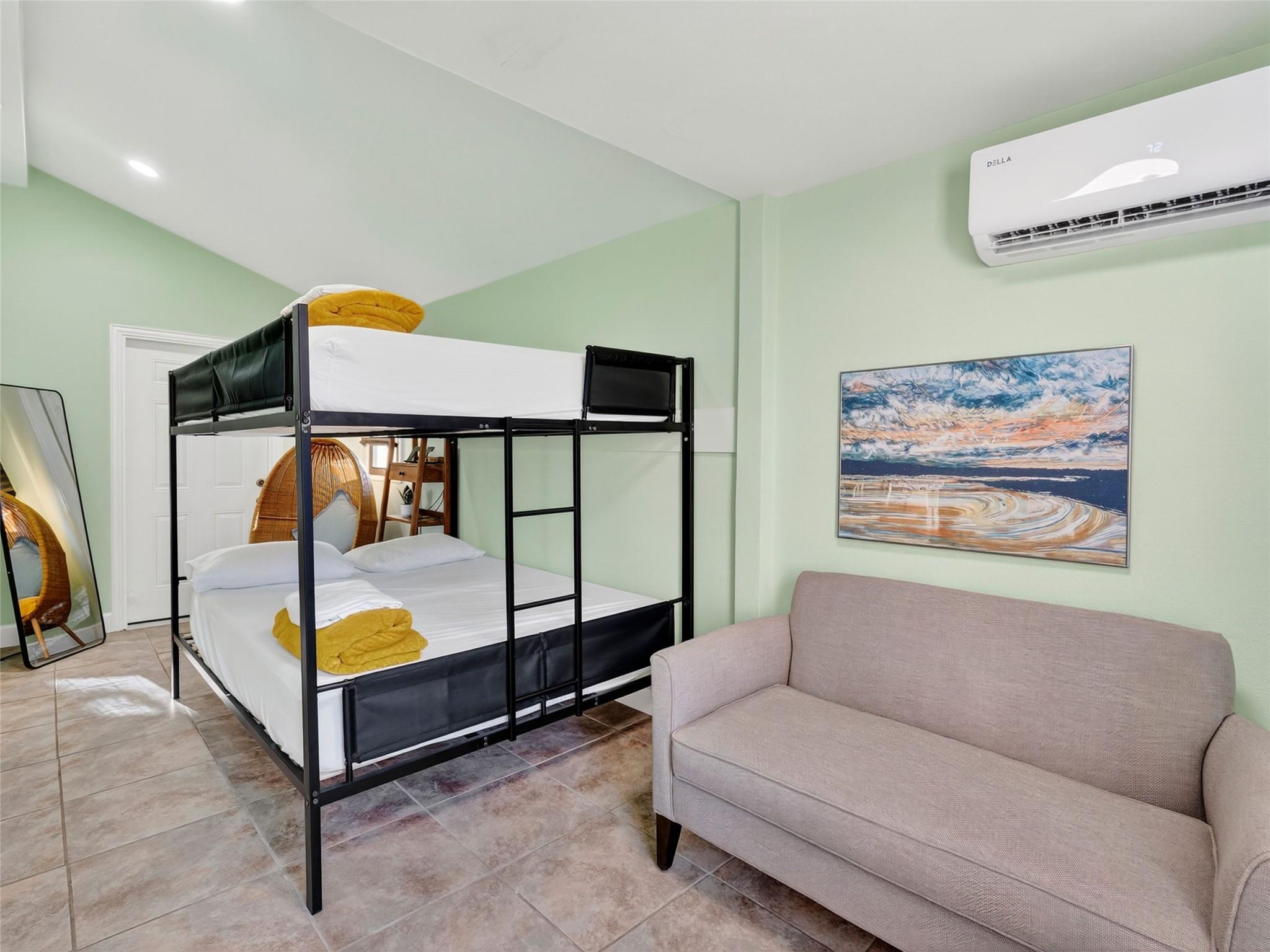 Image 18 of 40 For 3500 R O Dr 