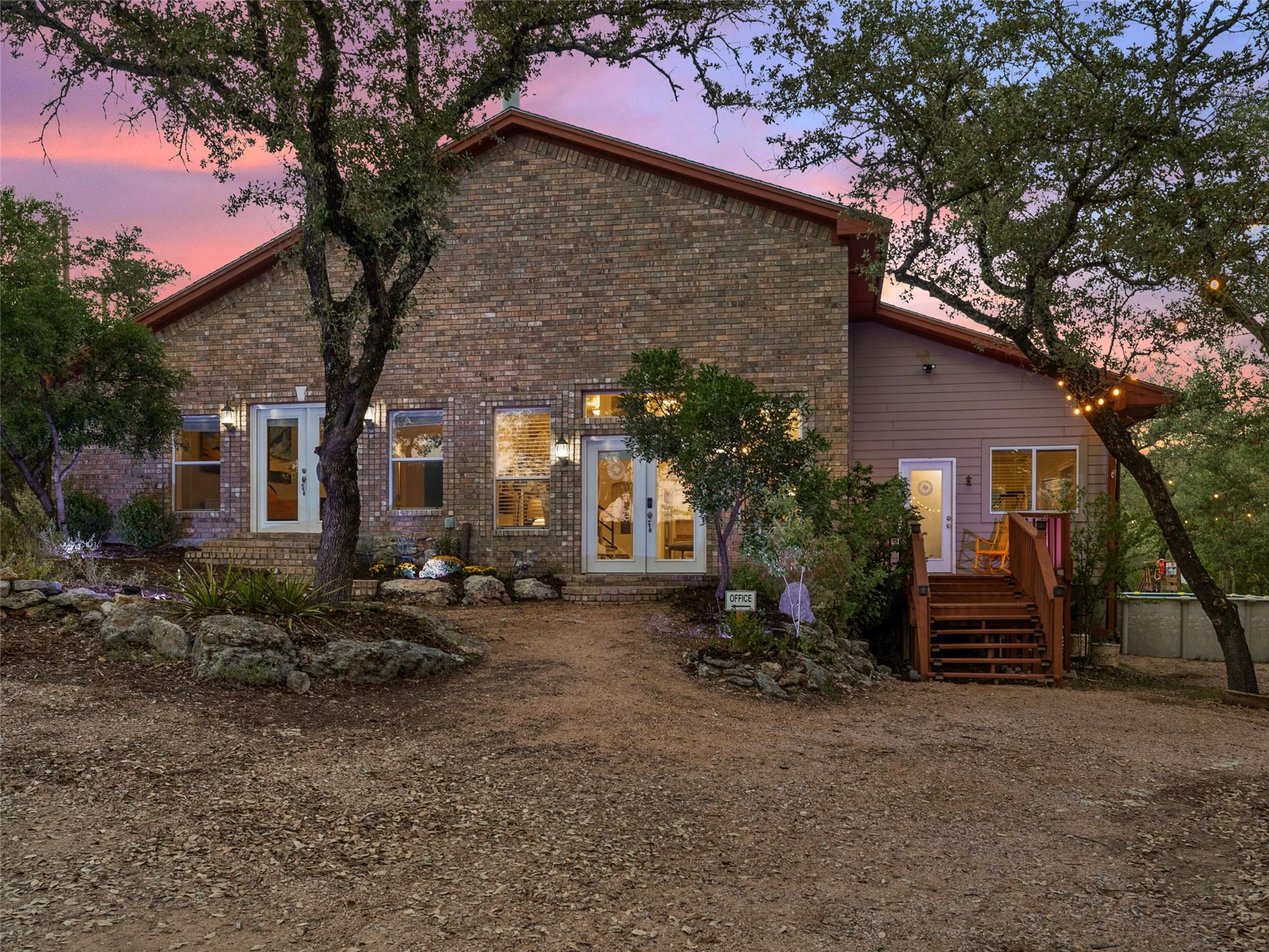 Image 2 of 40 For 3500 R O Dr 