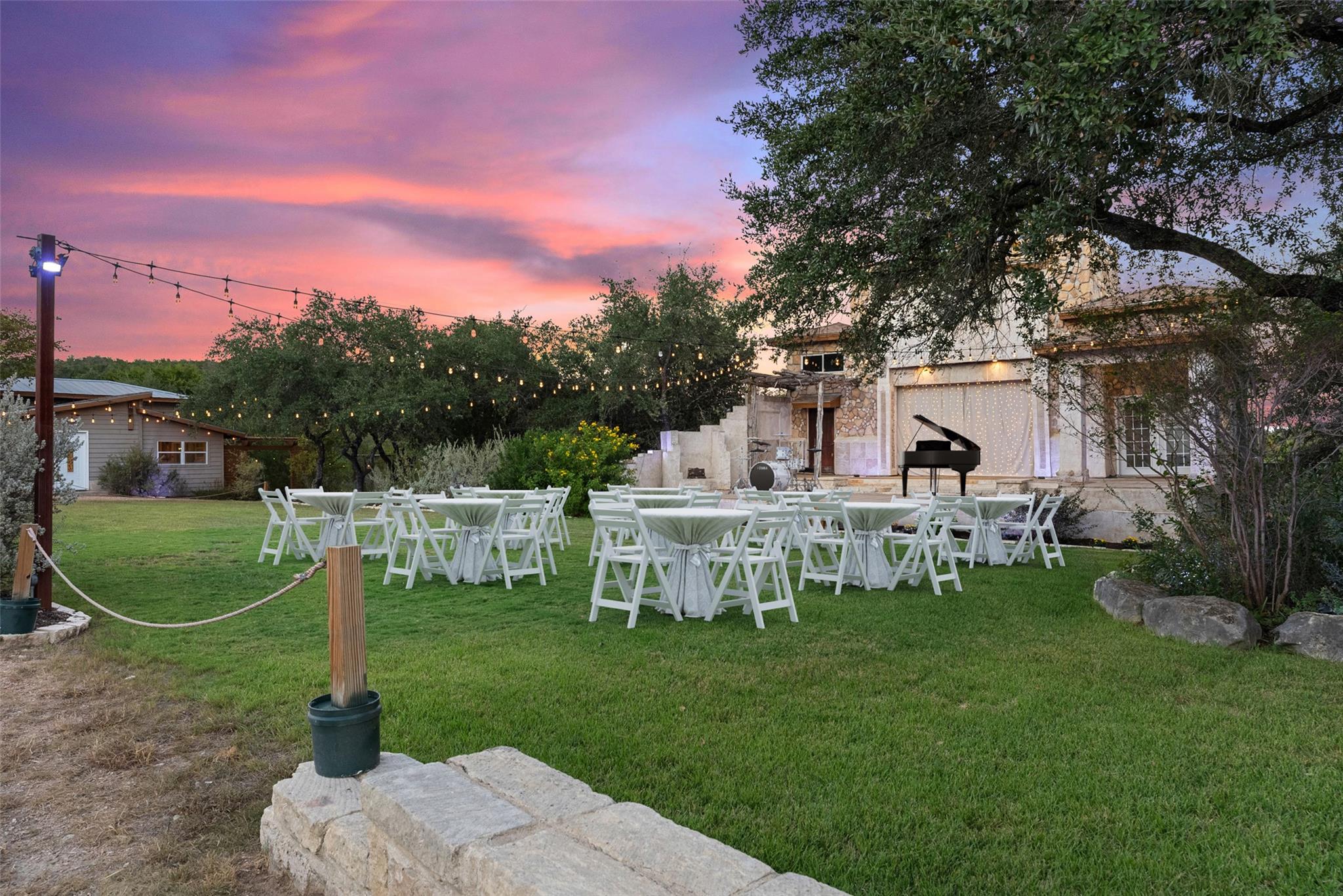 Image 22 of 40 For 3500 R O Dr 