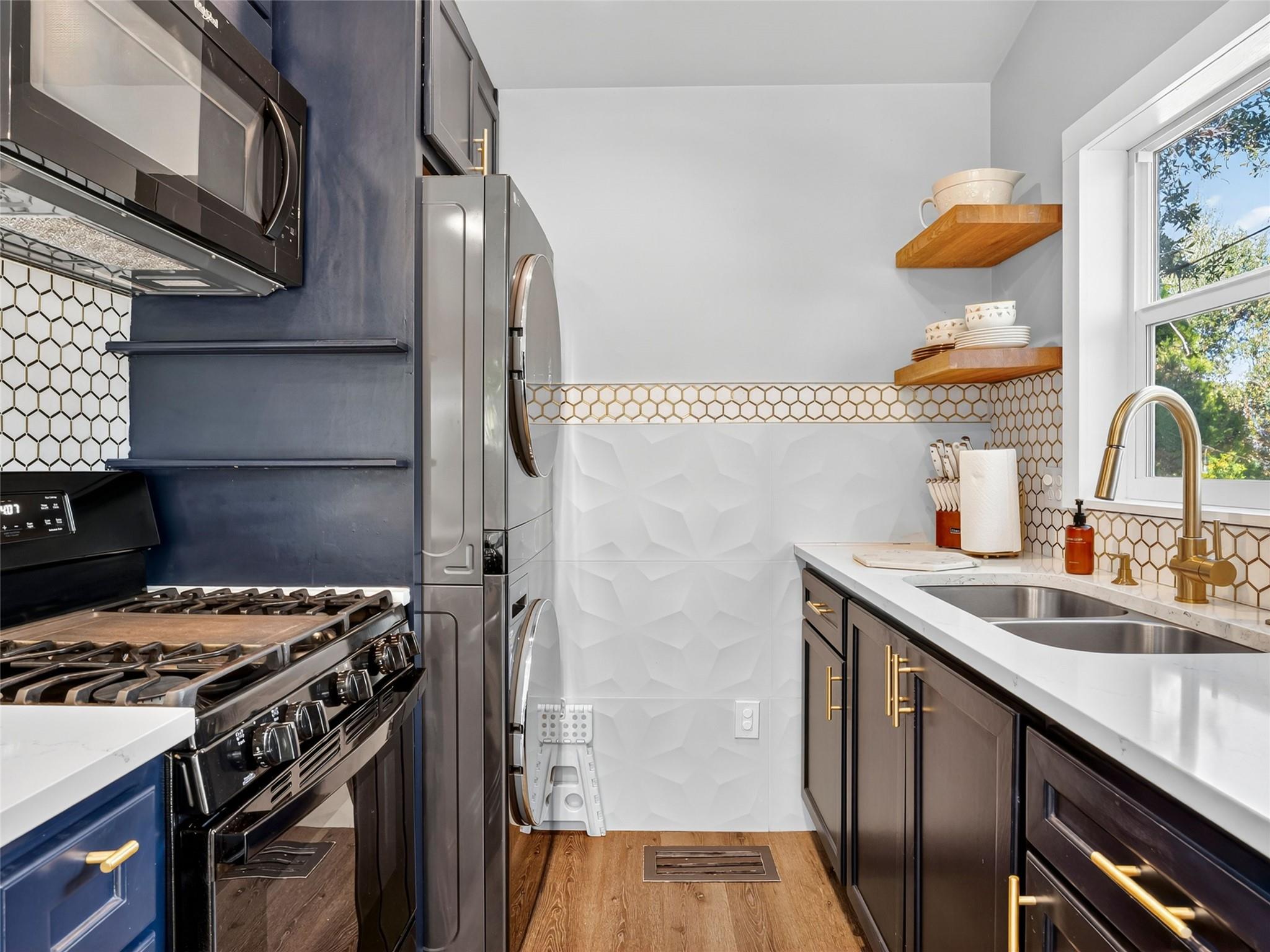 Image 30 of 40 For 3500 R O Dr 