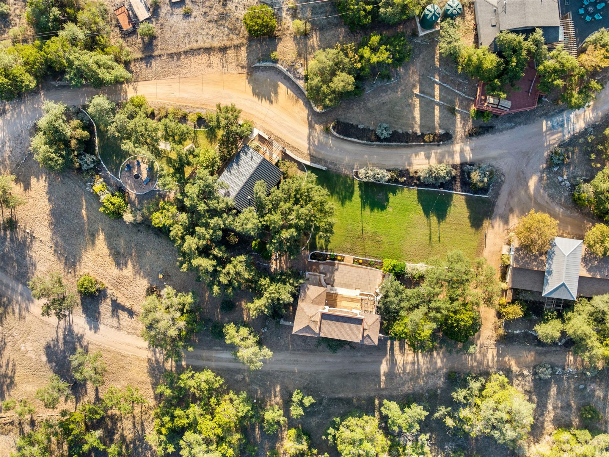 Image 39 of 40 For 3500 R O Dr 