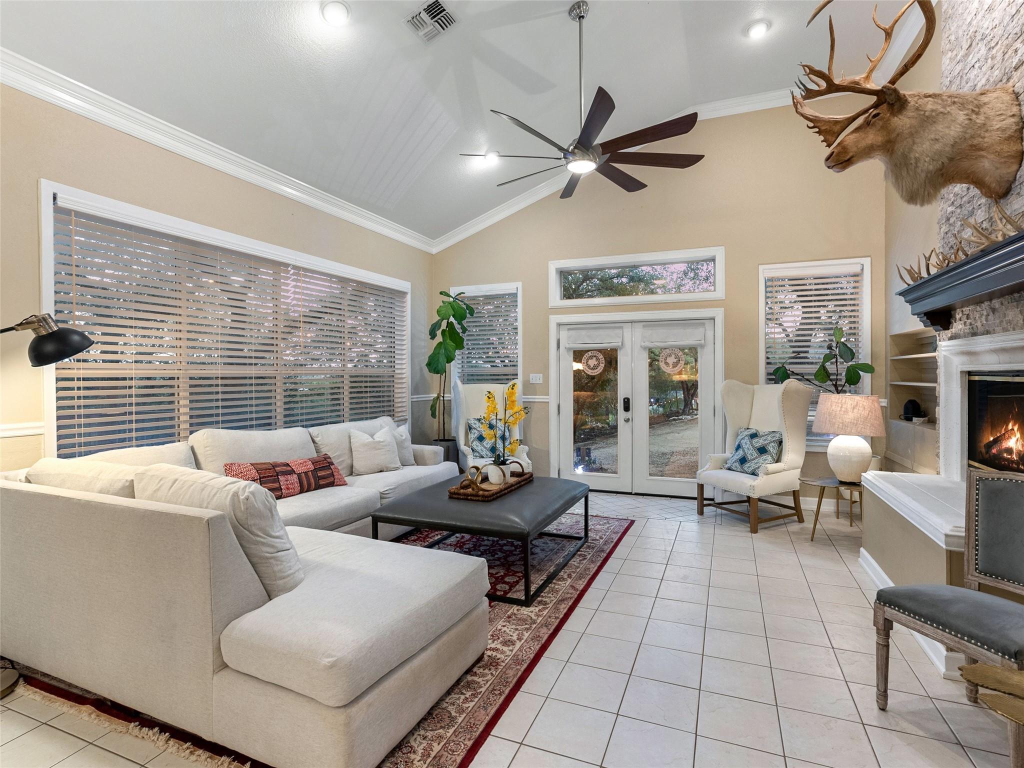 Image 4 of 40 For 3500 R O Dr 