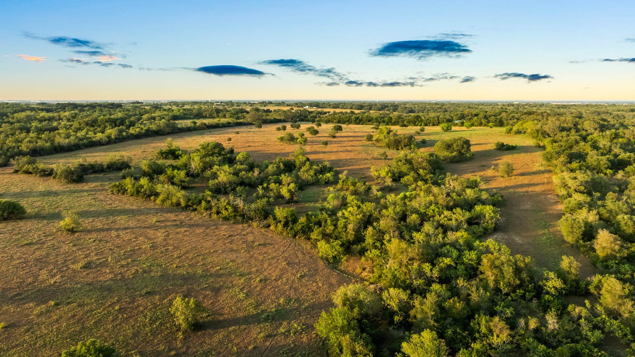 Details for 3575 Westwood Rd, Lockhart, TX 78644