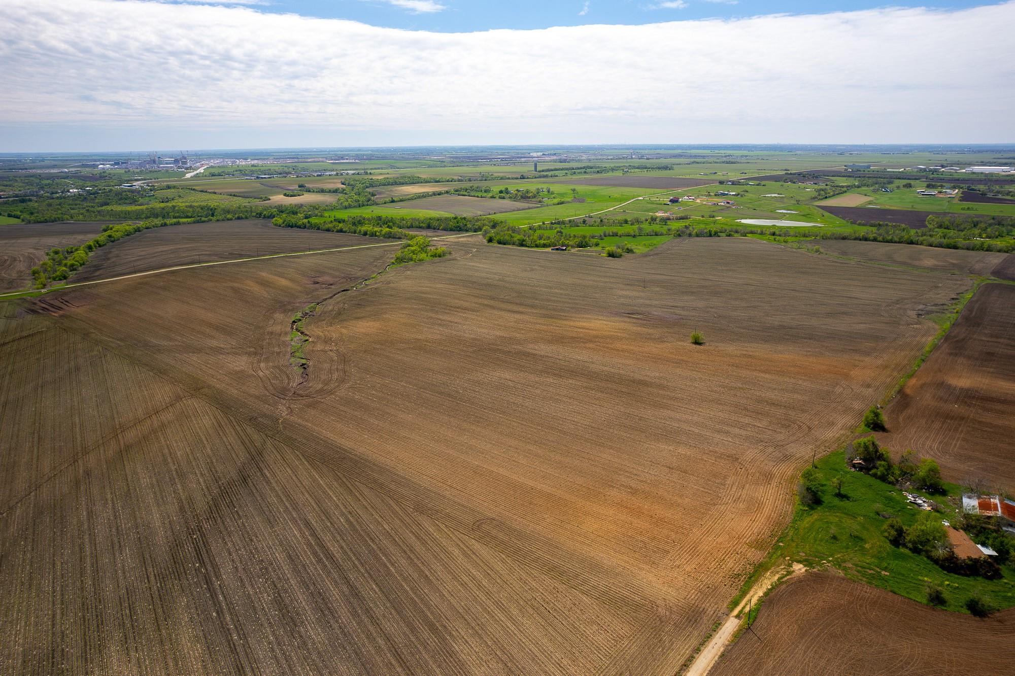 Image 15 of 33 For 901 County Road 398