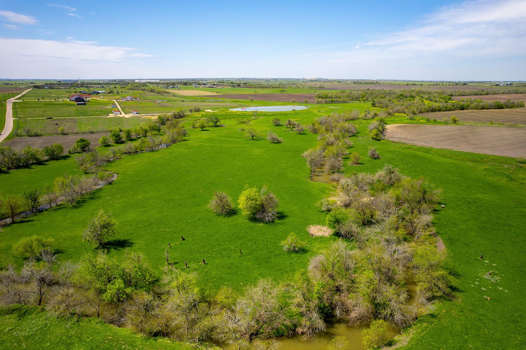 Image 21 of 33 For 901 County Road 398