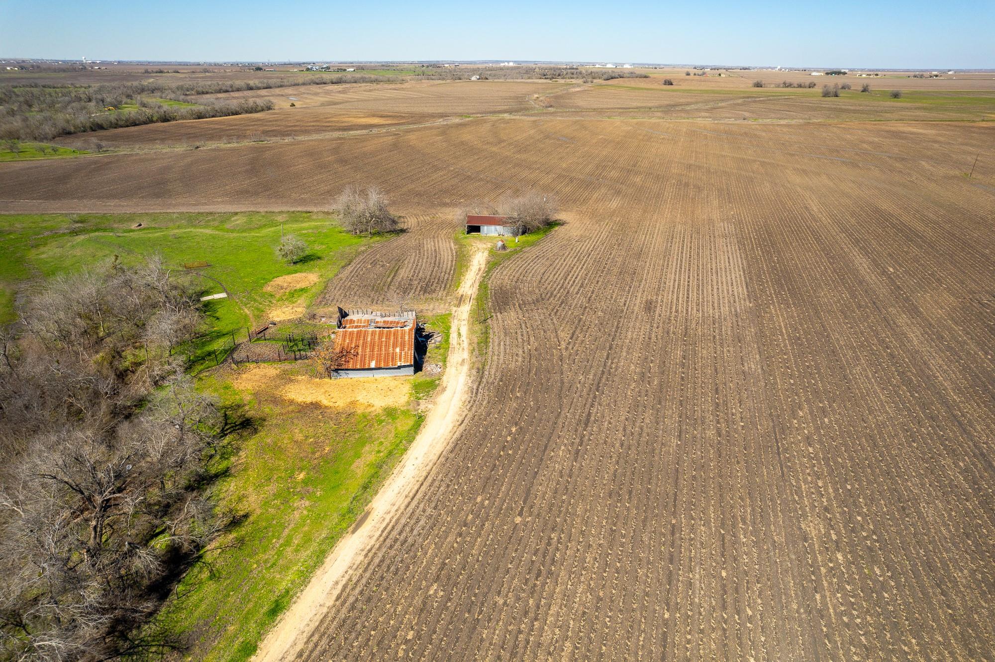 Image 3 of 33 For 901 County Road 398