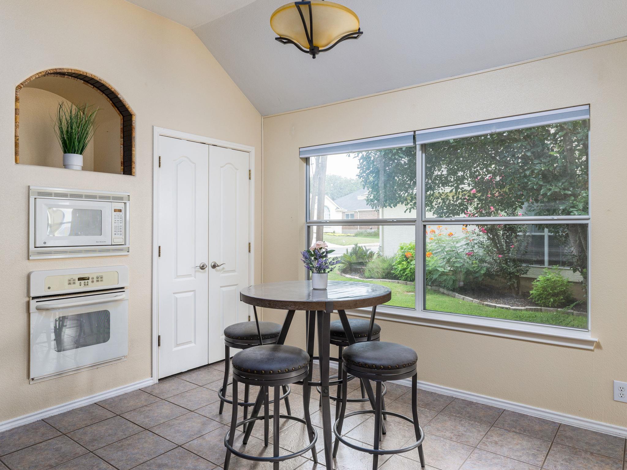 Image 5 of 22 For 26906 Spiral Cyn