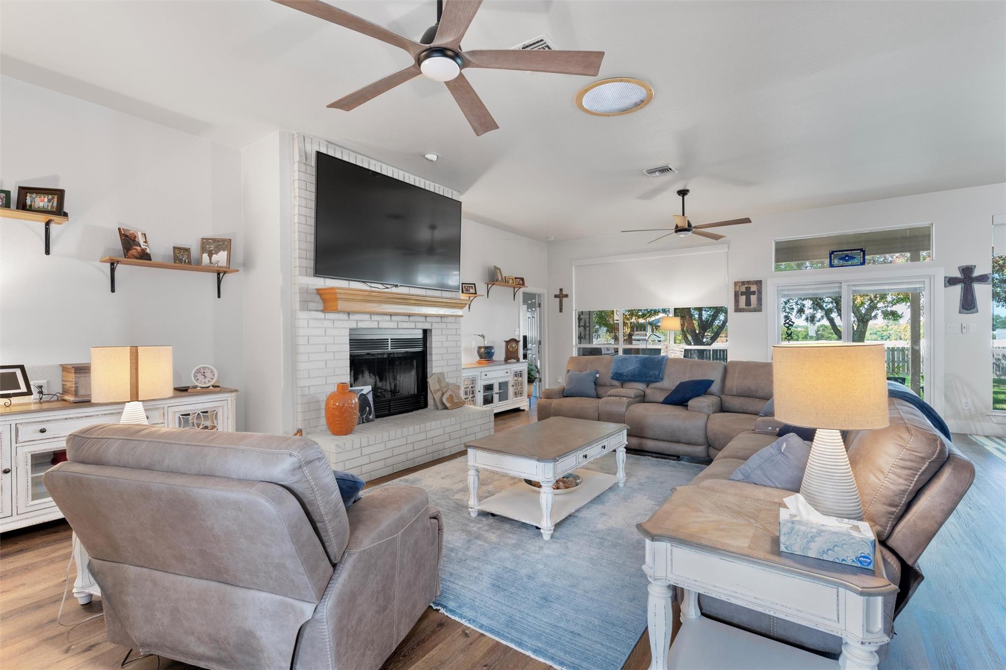 Image 20 of 35 For 8000 County Road 110 Rd