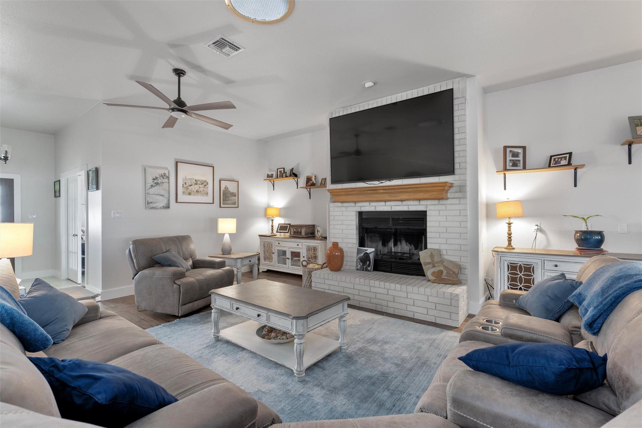 Image 21 of 35 For 8000 County Road 110 Rd