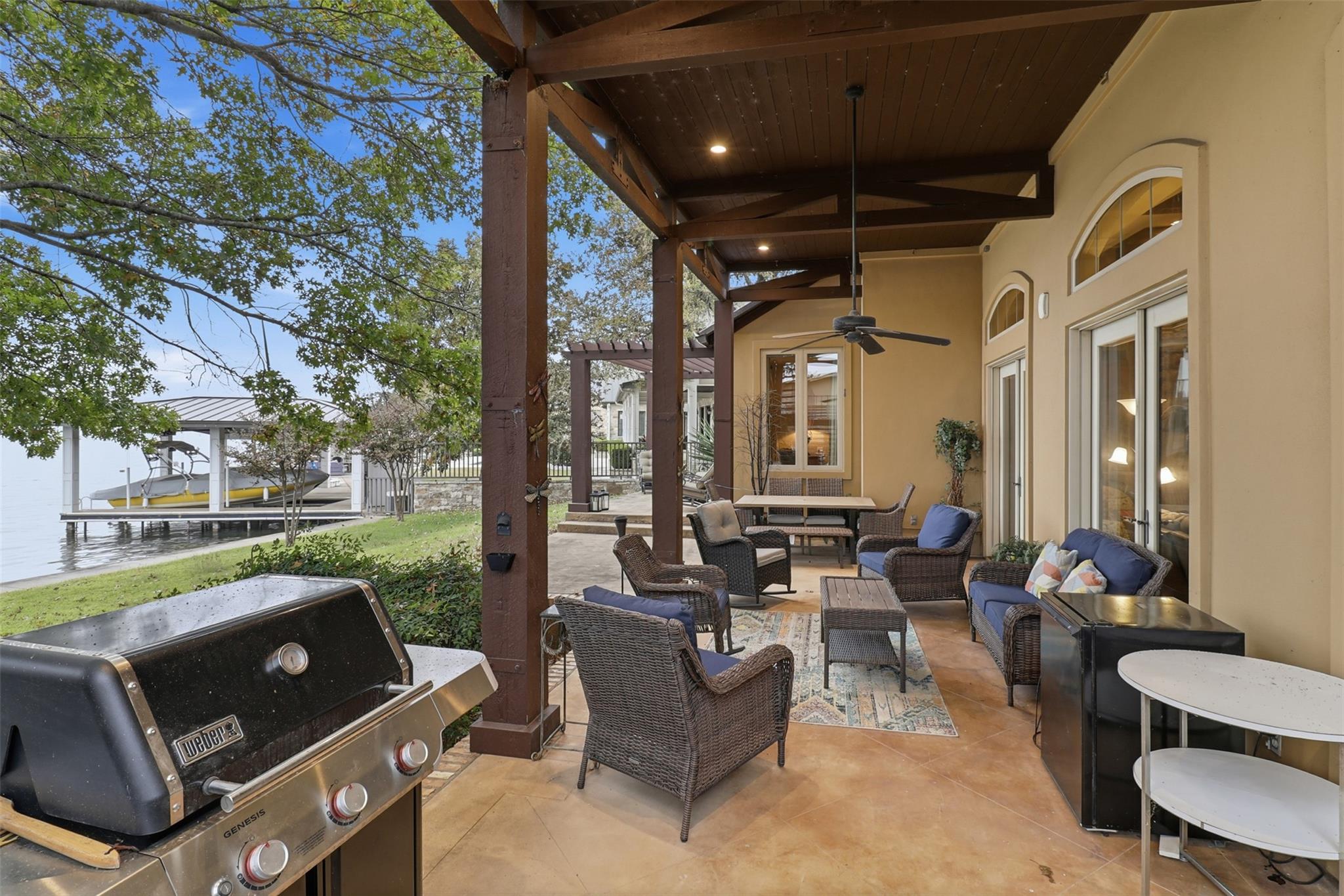 Image 26 of 33 For 325 Wilderness Dr W