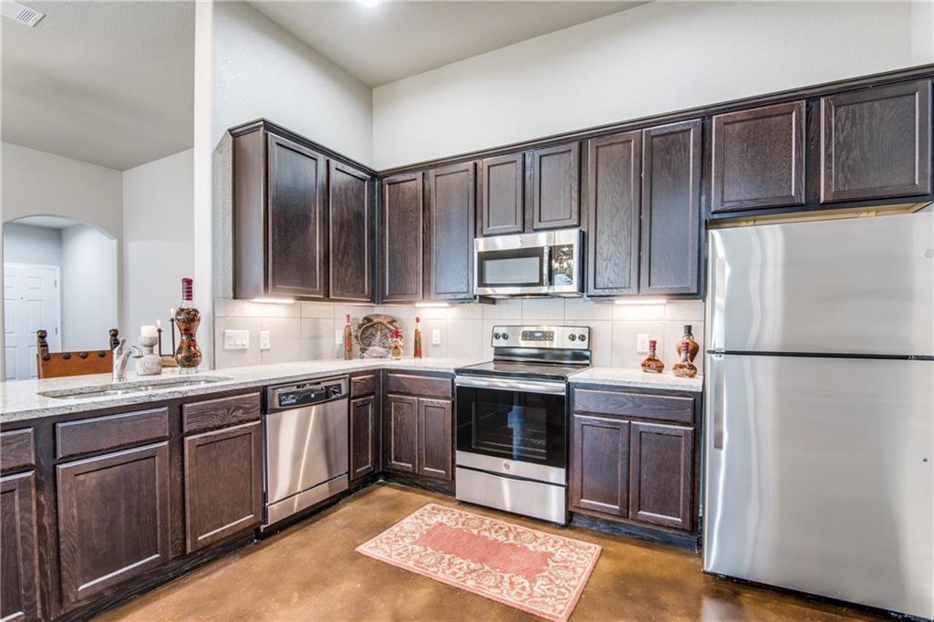 Image 7 of 17 For 1112 Renee Way