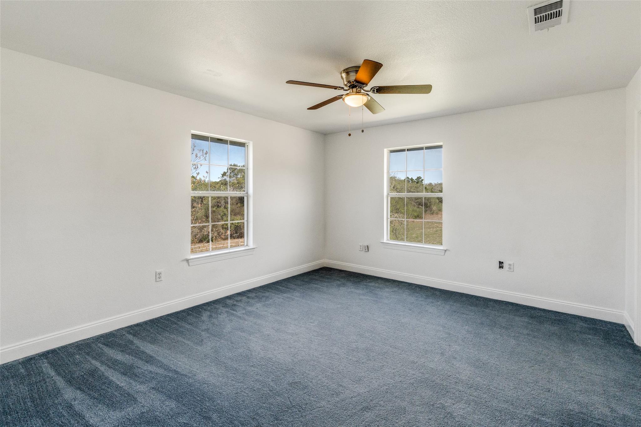 Image 20 of 36 For 34970 Smithson Valley Rd