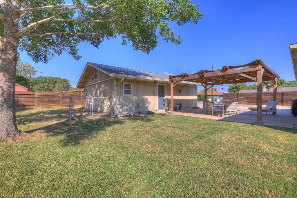 Details for 1004 Orchid Cir, New Braunfels, TX 78130