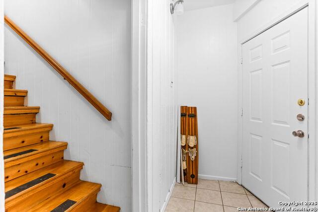 Image 14 of 50 For 1433 Riviera Dr