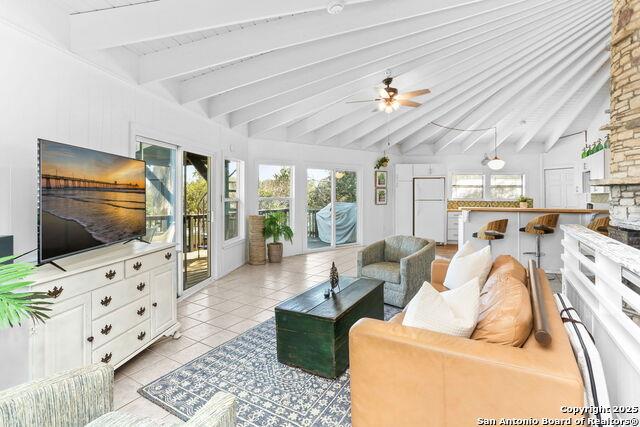 Image 17 of 50 For 1433 Riviera Dr