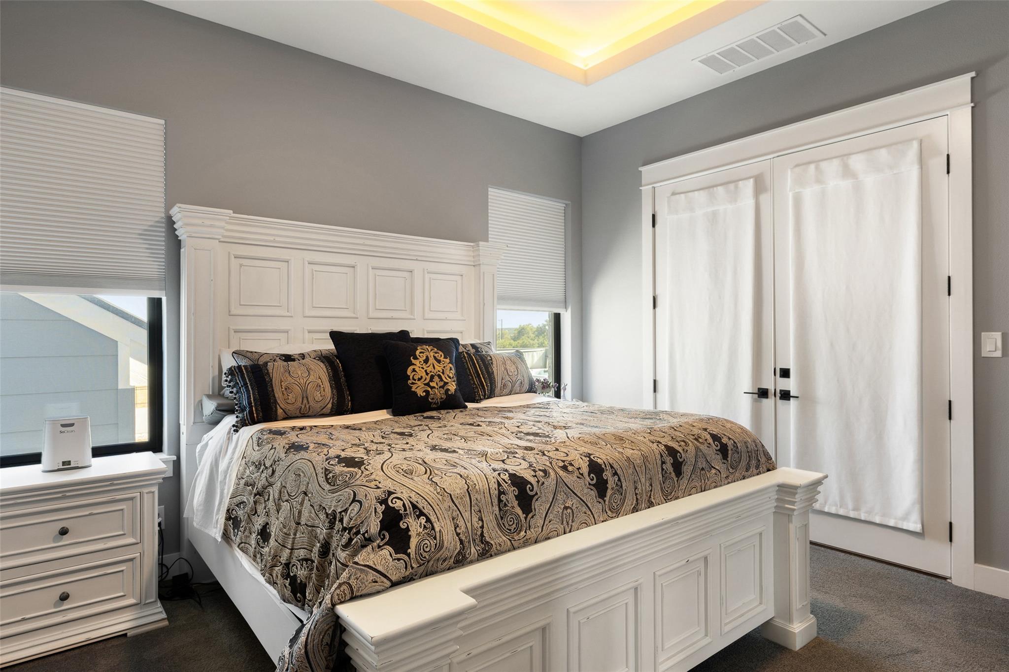 Image 22 of 39 For 205 Flat Rock Way