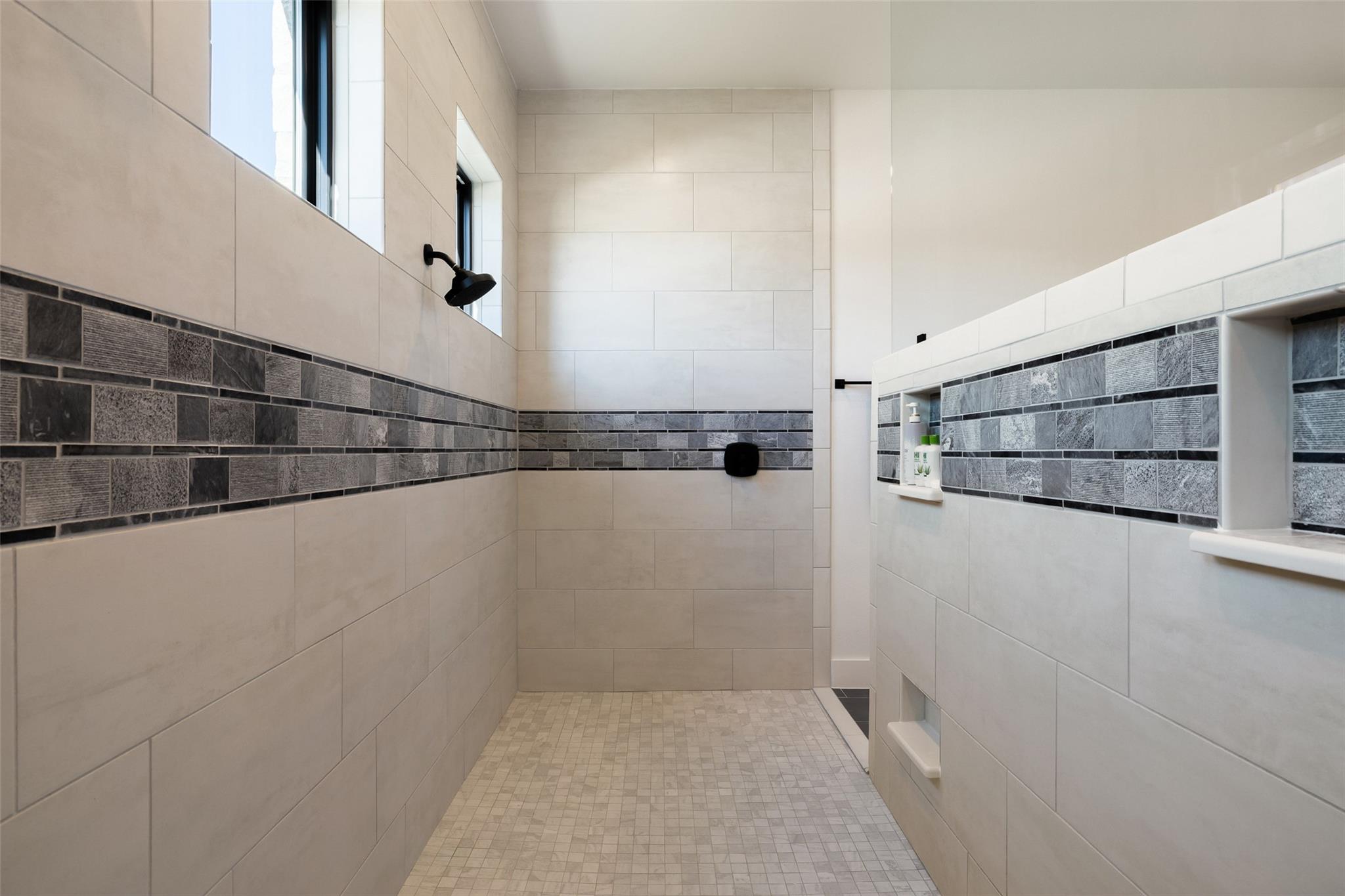 Image 26 of 39 For 205 Flat Rock Way