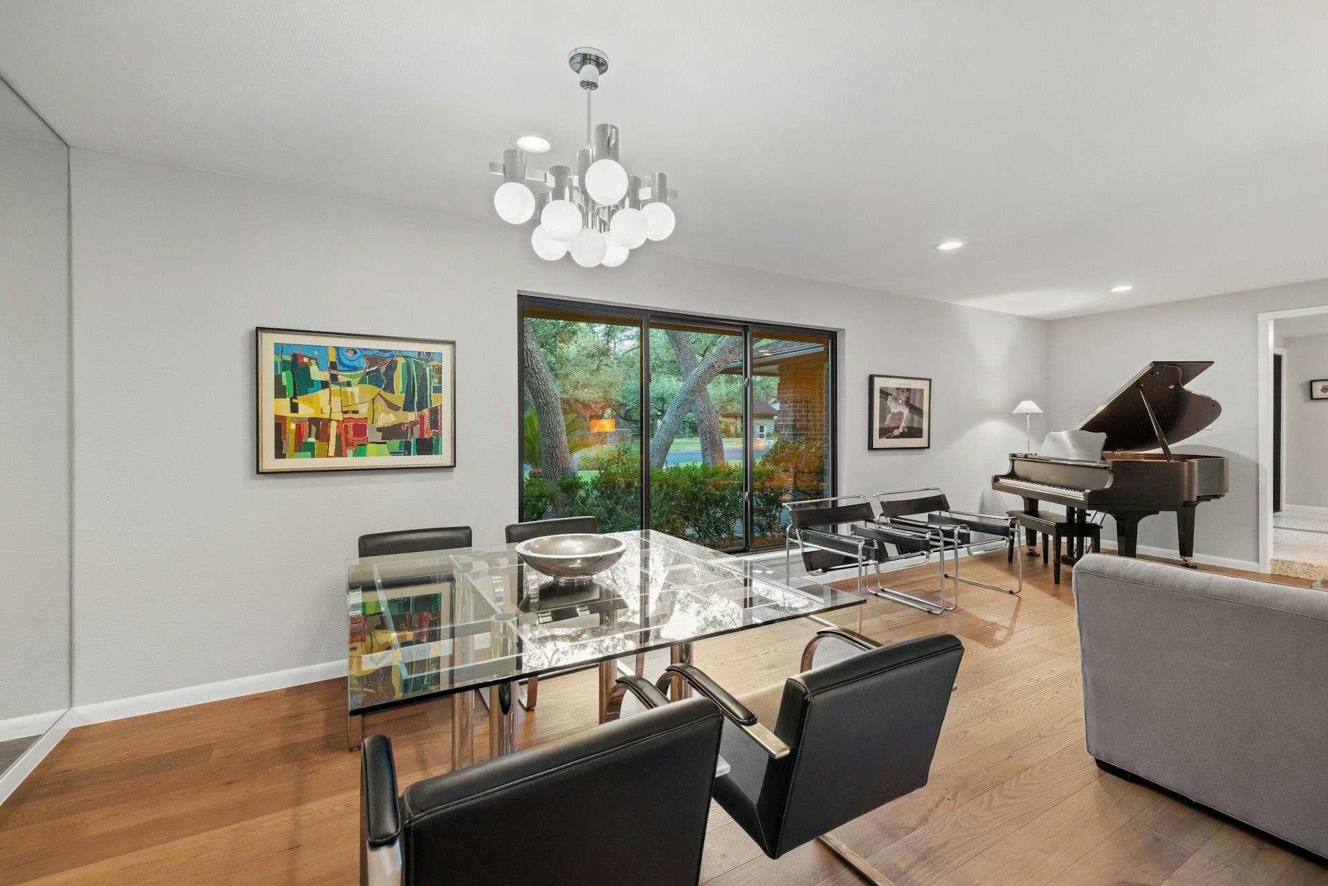 Image 12 of 31 For 8714 Ridgehill Dr